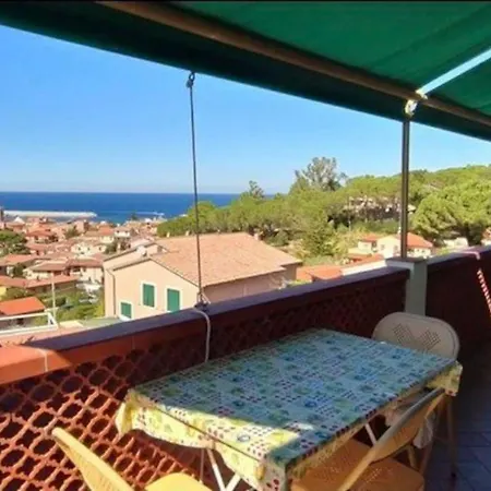 Bilocale Con Ampio Terrazzo