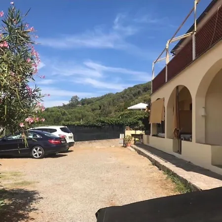 Bilocale Con Ampio Terrazzo Marciana Marina (Isola d'Elba)